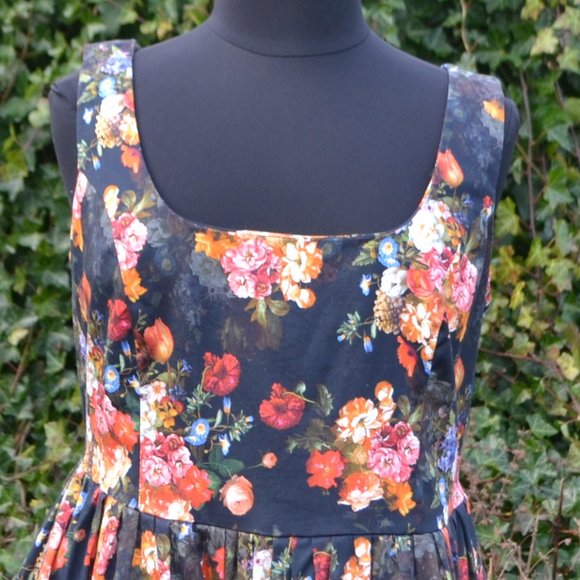 Asos Curve US 16 Floral Pinup Fit and Flare Dress - Picture 5 of 10